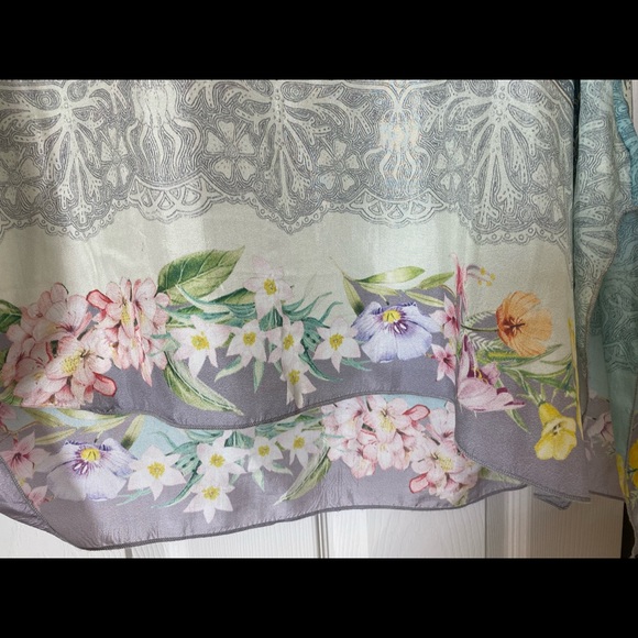 Johnny Was Silk Blouse - Picture 3 of 8